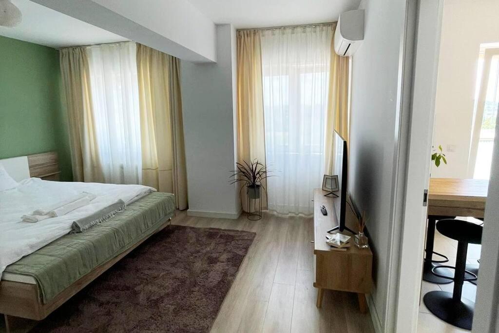 Lara 65 - Cozy & Modern Apartment @ Conest Iasi Esterno foto
