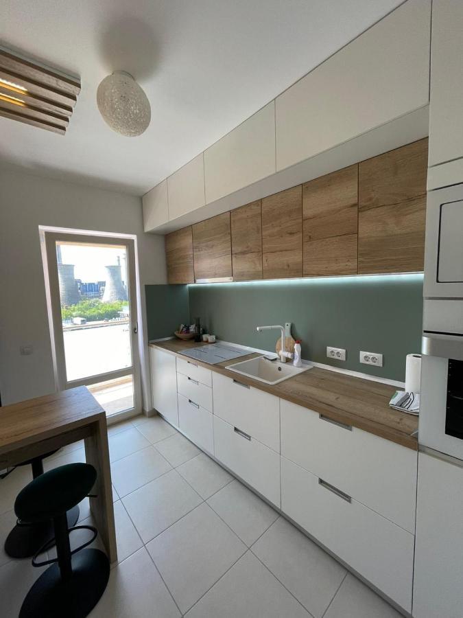 Lara 65 - Cozy & Modern Apartment @ Conest Iasi Esterno foto