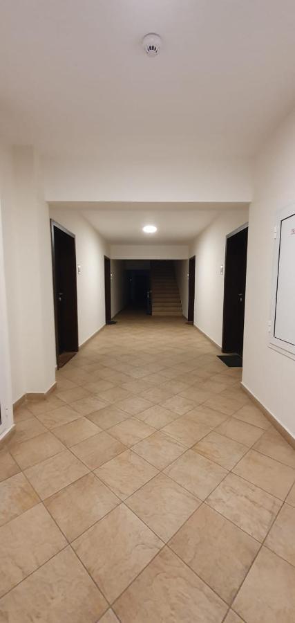 Lara 65 - Cozy & Modern Apartment @ Conest Iasi Esterno foto